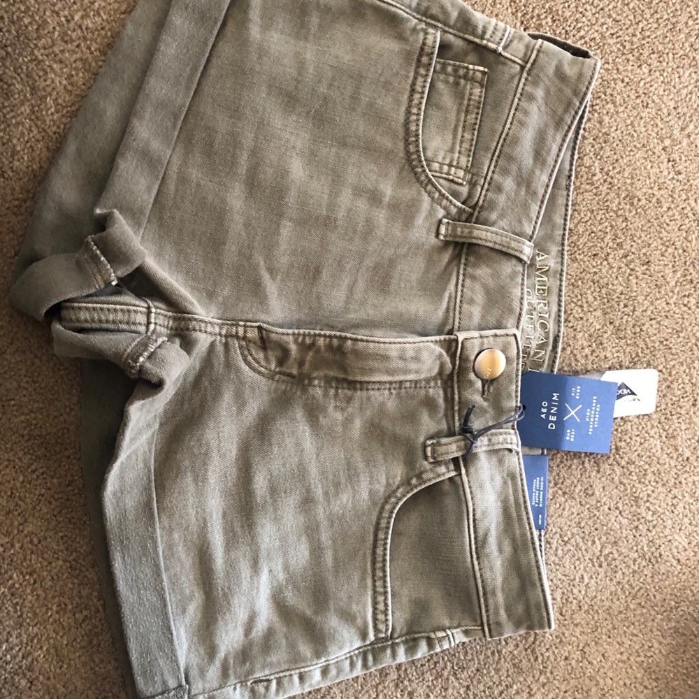 Never worn new with tags American eagle shorts